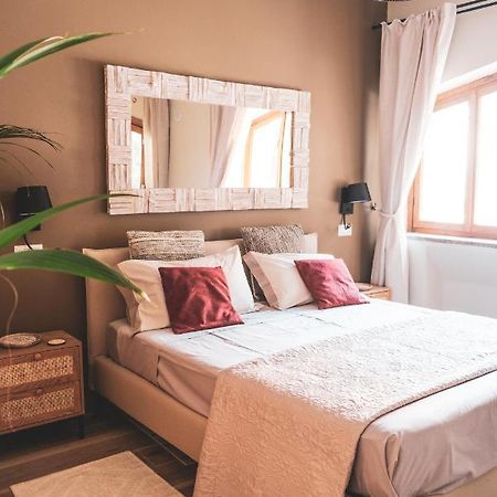 Suite Yenne 2 Cagliari Buitenkant foto