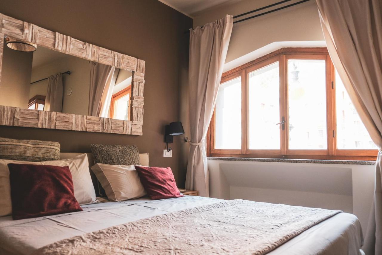 Suite Yenne 2 Cagliari Buitenkant foto
